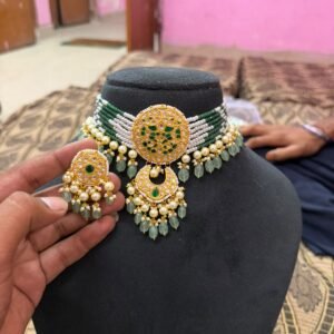 Green Floral-Motif Choker Set - original supplied product photograph