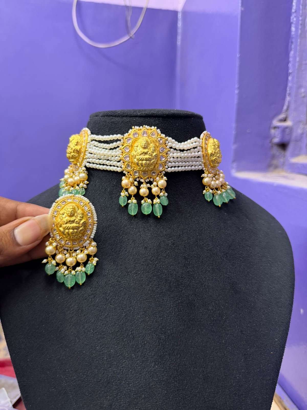 Cream Beaded Three-Motif Choker Set — supplied jewellery image